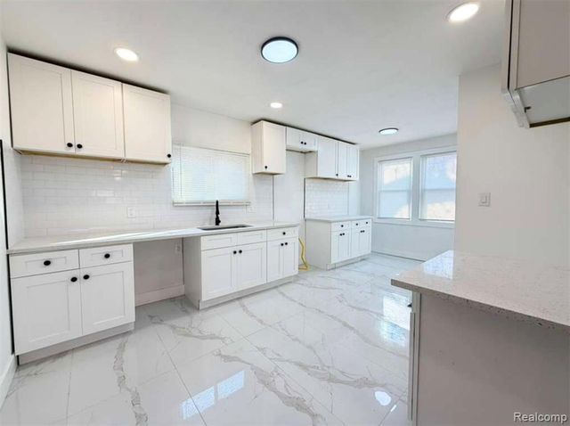 5791 Bedford Street, Detroit, MI 48224