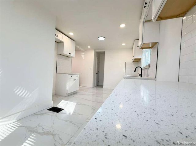 5791 Bedford Street, Detroit, MI 48224