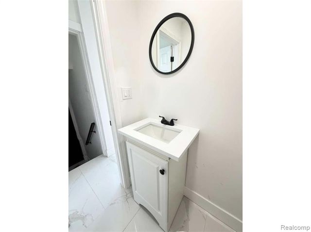 5791 Bedford Street, Detroit, MI 48224