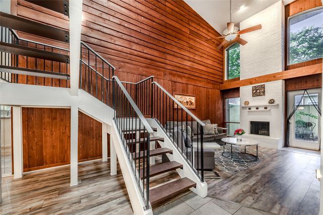 1902 Shorewood Drive, Grapevine, TX 76051