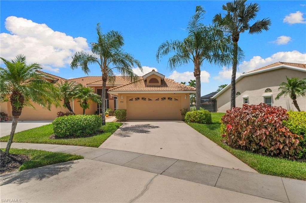 8062 Palomino DR 42, NAPLES, FL 34113 — photo 2