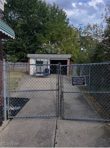 3935 E 176th Street, Cleveland, OH 44128