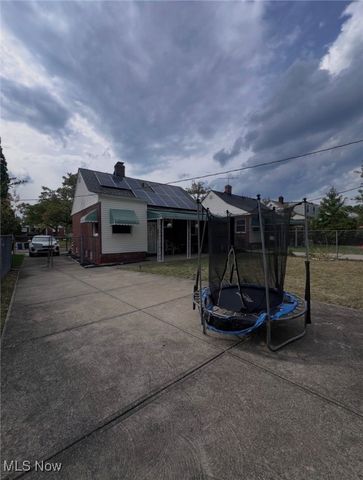 3935 E 176th Street, Cleveland, OH 44128
