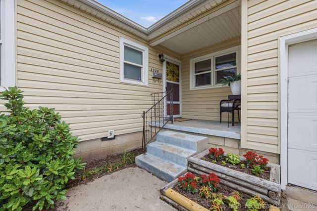 3328 S Knoxville Avenue, Tulsa, OK 74135