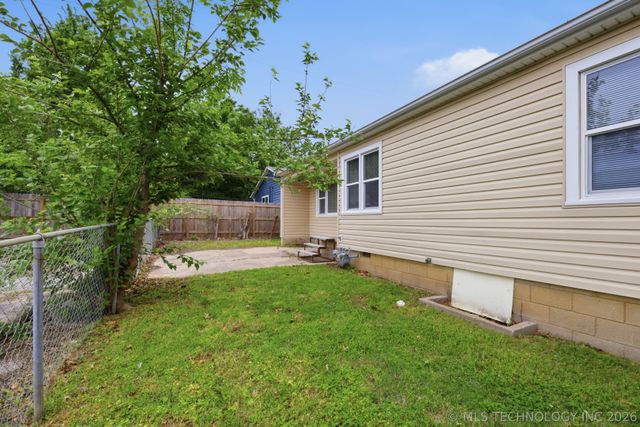 3328 S Knoxville Avenue, Tulsa, OK 74135