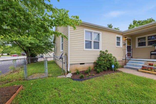 3328 S Knoxville Avenue, Tulsa, OK 74135