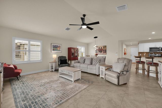 22 Alta Loma, Port St. Lucie, FL 34952