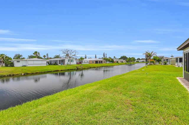 22 Alta Loma, Port St. Lucie, FL 34952