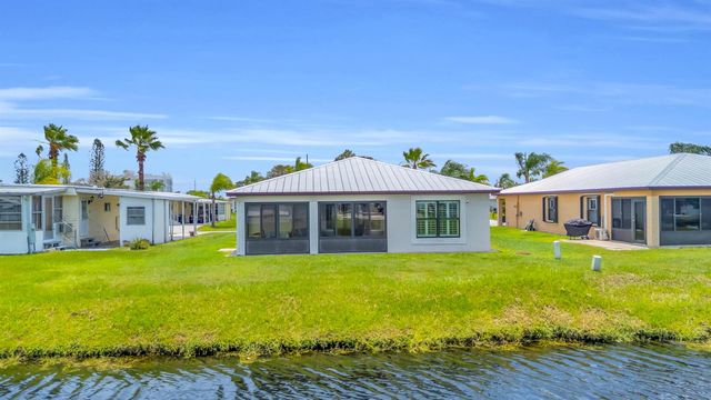 22 Alta Loma, Port St. Lucie, FL 34952
