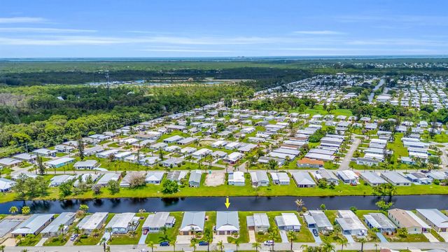 22 Alta Loma, Port St. Lucie, FL 34952