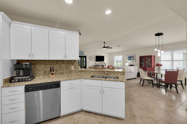 22 Alta Loma, Port St. Lucie, FL 34952