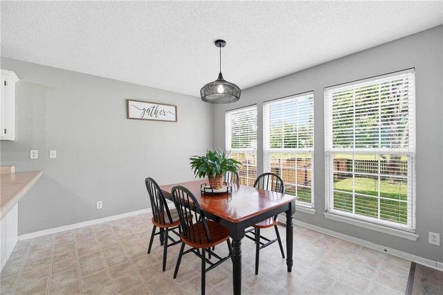 21691 S Main Street, Spring Hill, KS 66083