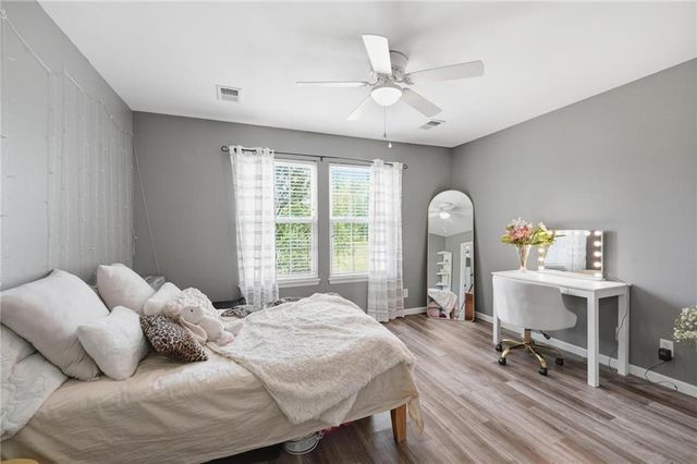 21691 S Main Street, Spring Hill, KS 66083