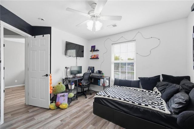 21691 S Main Street, Spring Hill, KS 66083