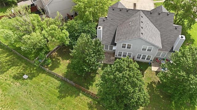 21691 S Main Street, Spring Hill, KS 66083