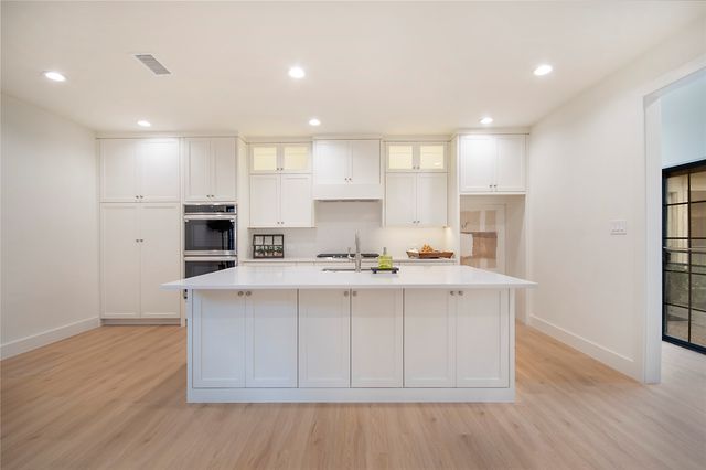 6019 High Court Place, Dallas, TX 75254
