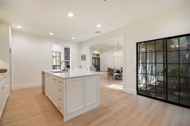 6019 High Court Place, Dallas, TX 75254