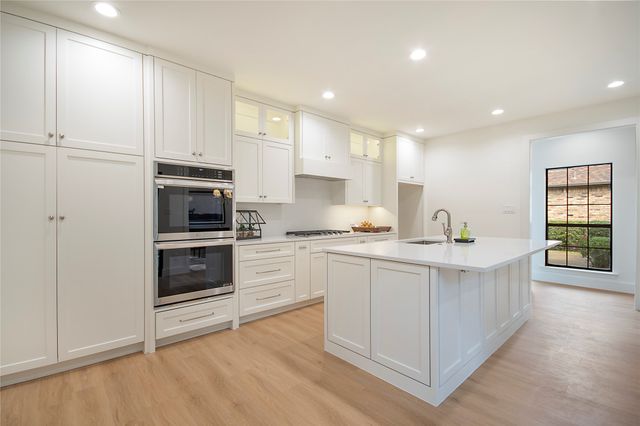 6019 High Court Place, Dallas, TX 75254