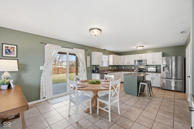 10423 Grasshopper Court, Noblesville, IN 46060