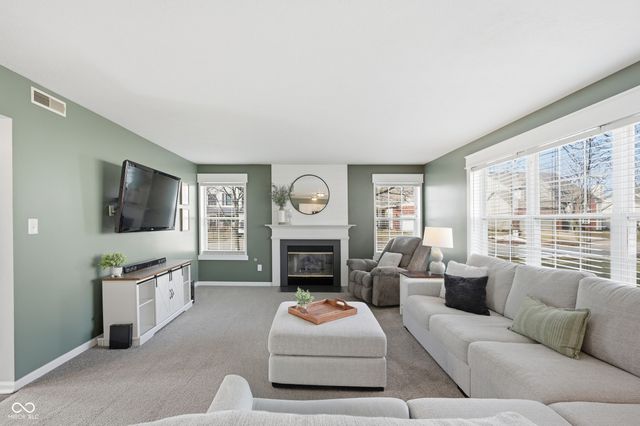 10423 Grasshopper Court, Noblesville, IN 46060