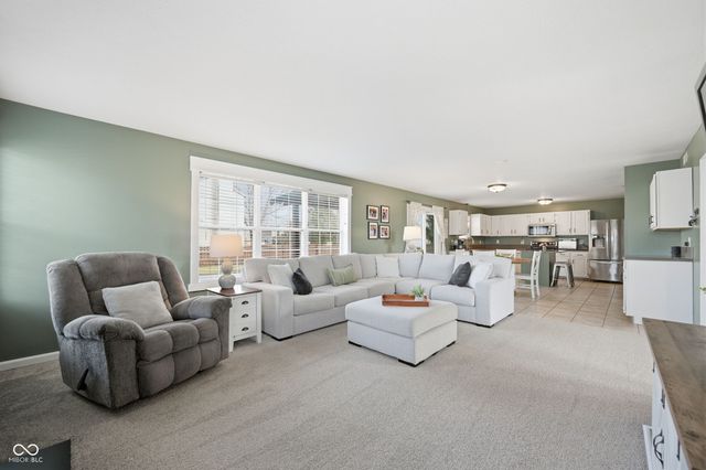 10423 Grasshopper Court, Noblesville, IN 46060