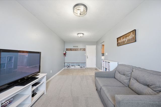 10423 Grasshopper Court, Noblesville, IN 46060