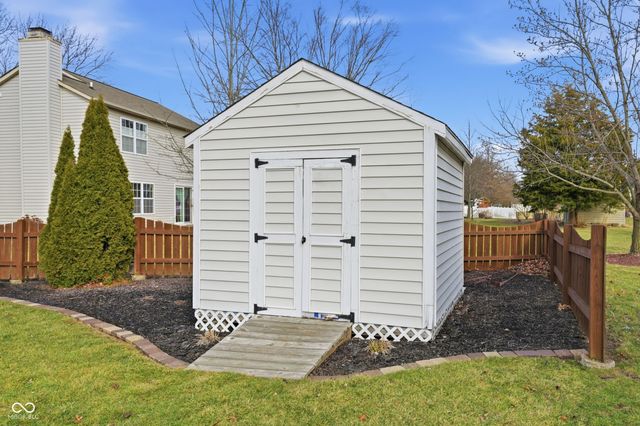 10423 Grasshopper Court, Noblesville, IN 46060