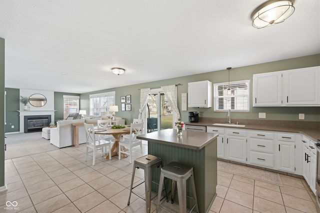 10423 Grasshopper Court, Noblesville, IN 46060