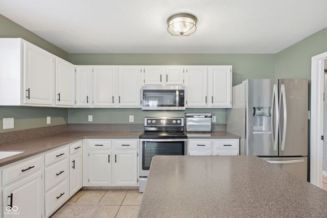 10423 Grasshopper Court, Noblesville, IN 46060