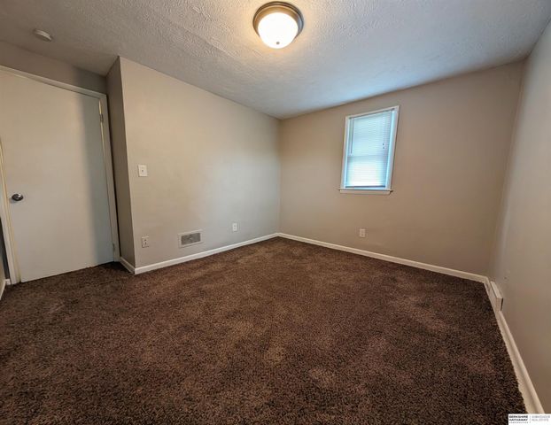 4814 Polk Street, Omaha, NE 68117