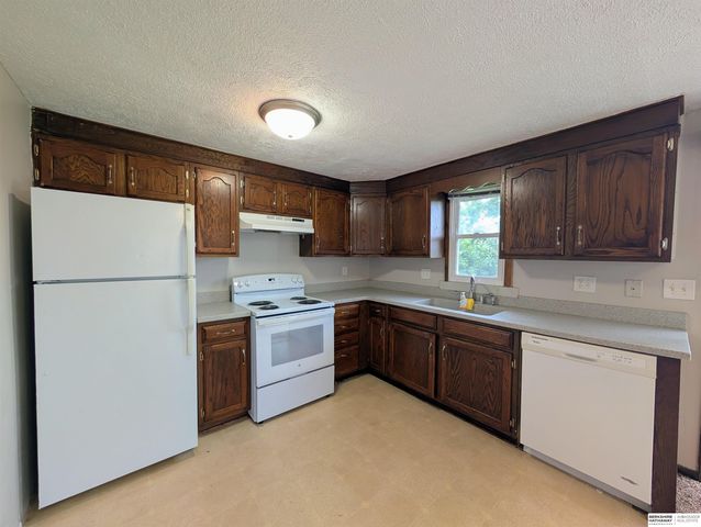 4814 Polk Street, Omaha, NE 68117