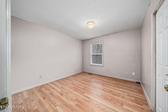 1621 Tabor Loop, Crossville, TN 38571