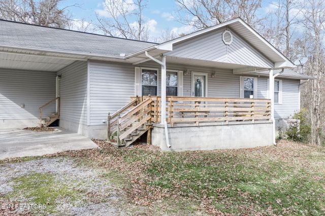 1621 Tabor Loop, Crossville, TN 38571
