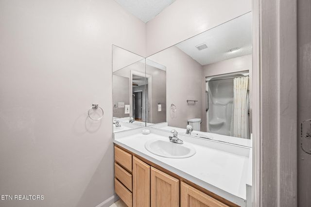 1621 Tabor Loop, Crossville, TN 38571