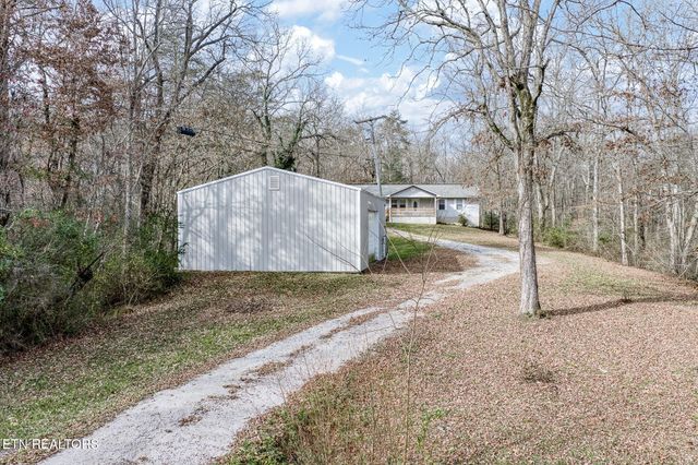 1621 Tabor Loop, Crossville, TN 38571