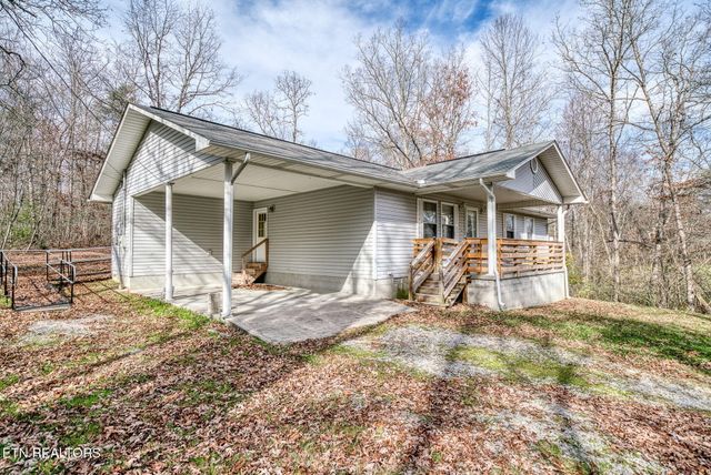 1621 Tabor Loop, Crossville, TN 38571