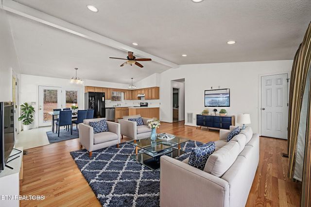 1621 Tabor Loop, Crossville, TN 38571