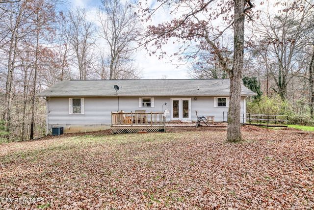 1621 Tabor Loop, Crossville, TN 38571