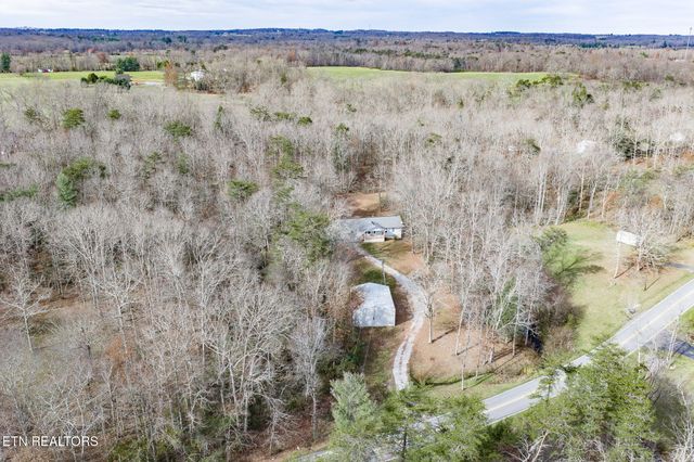 1621 Tabor Loop, Crossville, TN 38571