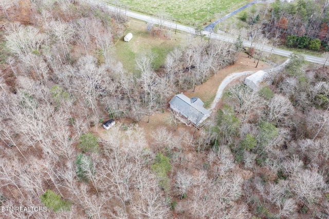 1621 Tabor Loop, Crossville, TN 38571