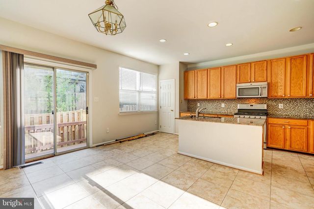 6388 JAMES HARRIS WAY, Centreville, VA 20121