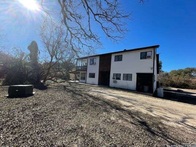 1078 Via Chaca, Brackettville, TX 78832