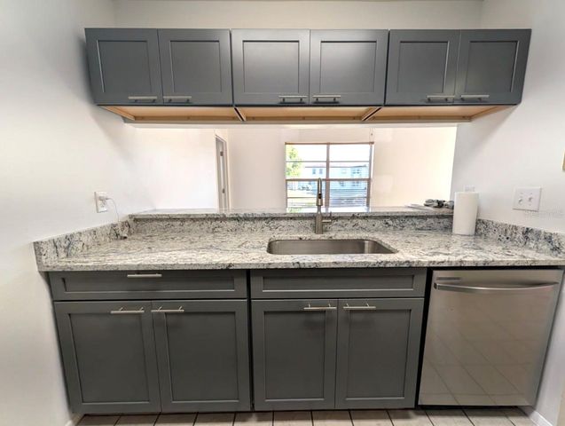 3781 59TH AVENUE W 3781, Bradenton, FL 34210