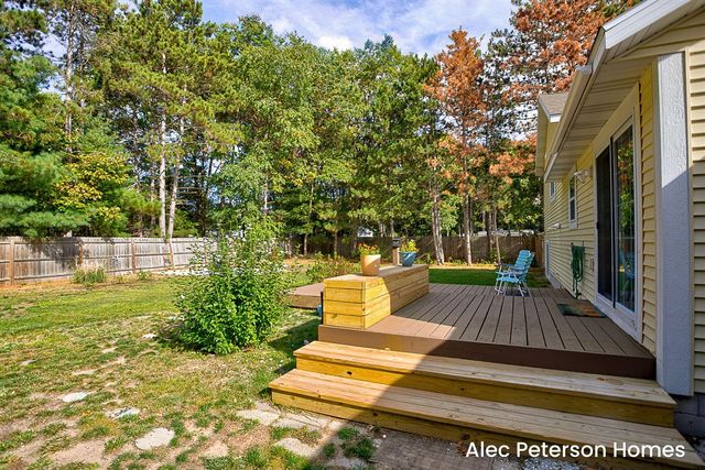 6666 Minard Drive, Muskegon, MI 49442