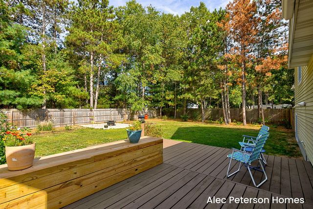 6666 Minard Drive, Muskegon, MI 49442