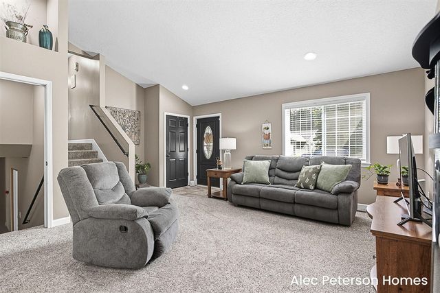 6666 Minard Drive, Muskegon, MI 49442