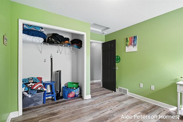 6666 Minard Drive, Muskegon, MI 49442