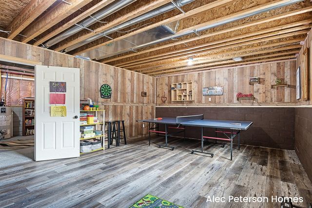 6666 Minard Drive, Muskegon, MI 49442