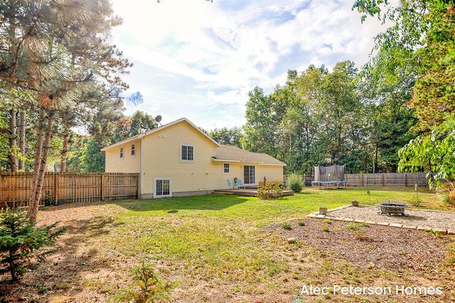 6666 Minard Drive, Muskegon, MI 49442