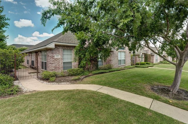 905 Lincoln Avenue, College Station, TX 77840